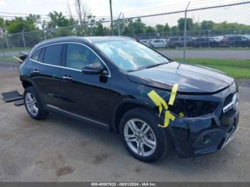  Salvage Mercedes-Benz GLA