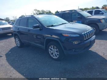  Salvage Jeep Cherokee