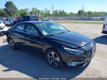  Salvage Hyundai ELANTRA