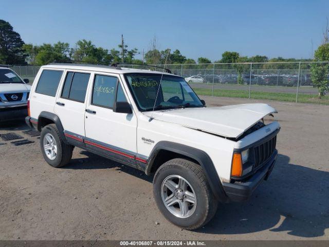  Salvage Jeep Cherokee