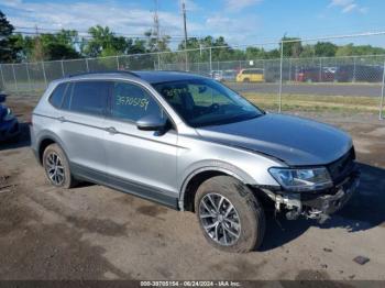  Salvage Volkswagen Tiguan