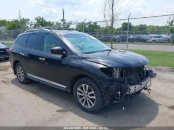  Salvage Nissan Pathfinder