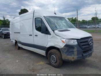  Salvage Mercedes-Benz Sprinter 3500