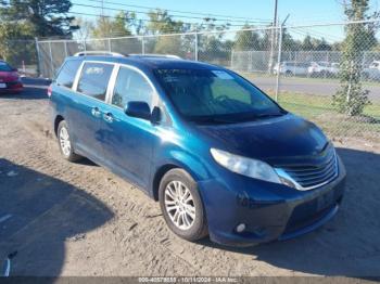  Salvage Toyota Sienna