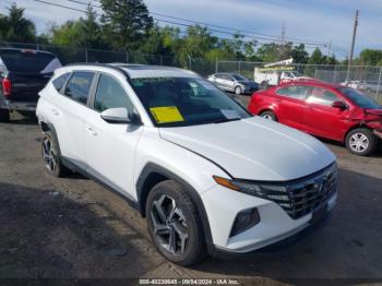  Salvage Hyundai TUCSON