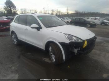  Salvage Porsche Cayenne