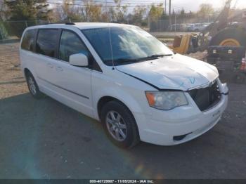  Salvage Chrysler Town & Country