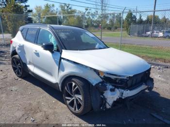  Salvage Volvo XC40