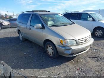  Salvage Toyota Sienna