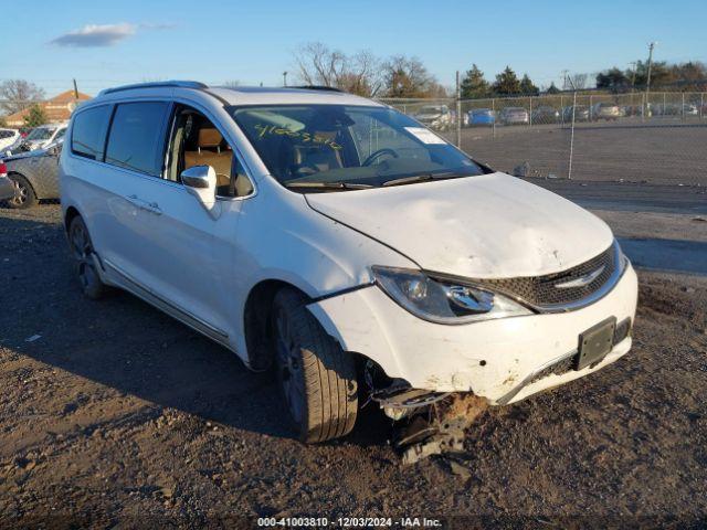  Salvage Chrysler Pacifica