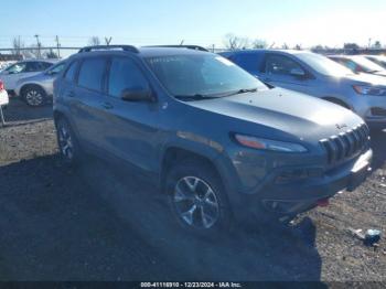  Salvage Jeep Cherokee