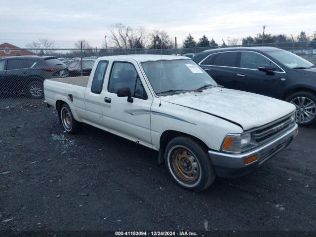  Salvage Toyota Pickup