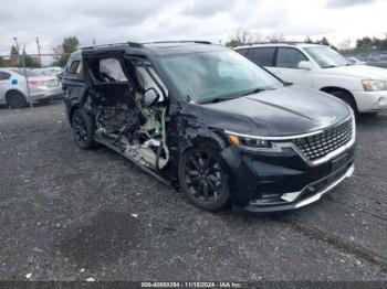  Salvage Kia Carnival