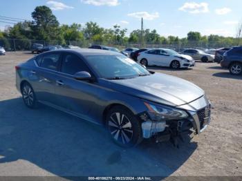  Salvage Nissan Altima