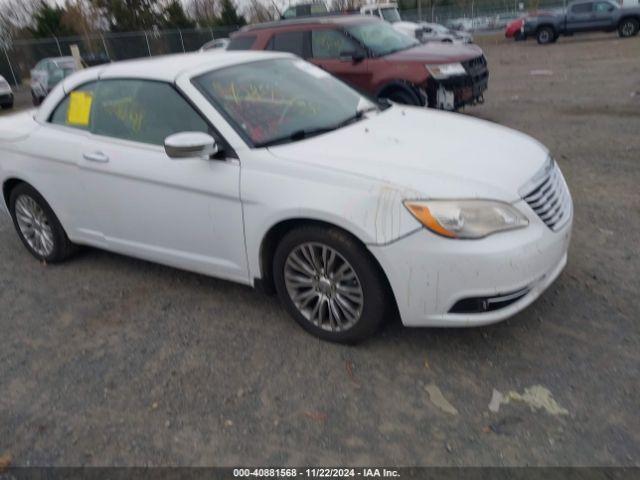  Salvage Chrysler 200