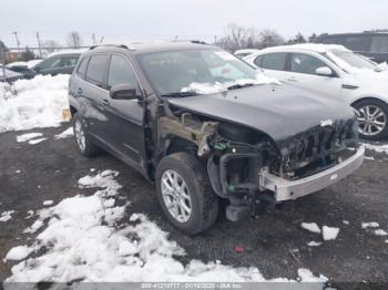  Salvage Jeep Cherokee