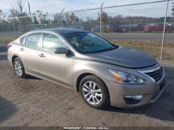  Salvage Nissan Altima