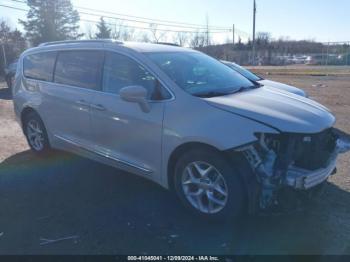  Salvage Chrysler Pacifica