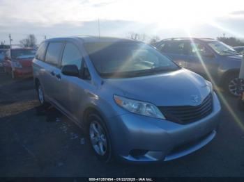  Salvage Toyota Sienna