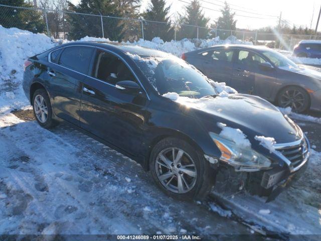  Salvage Nissan Altima