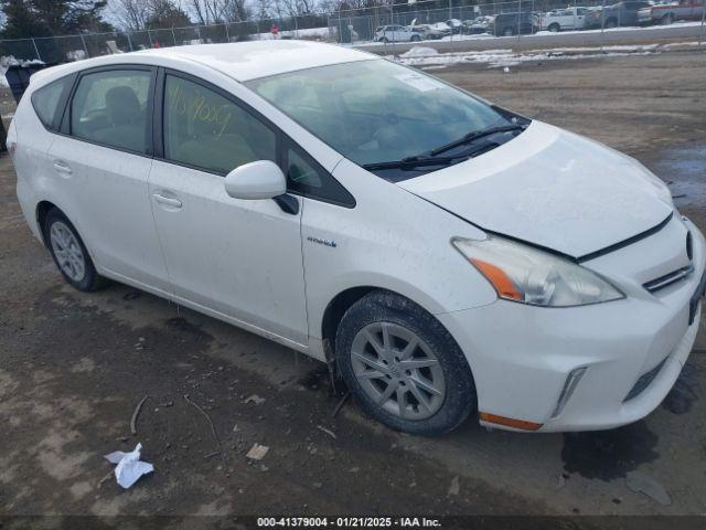  Salvage Toyota Prius v