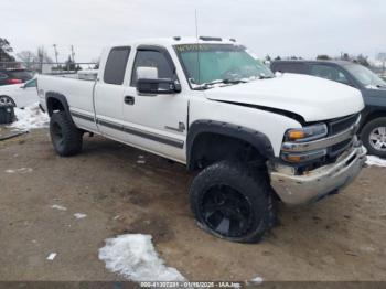  Salvage Chevrolet Silverado 2500