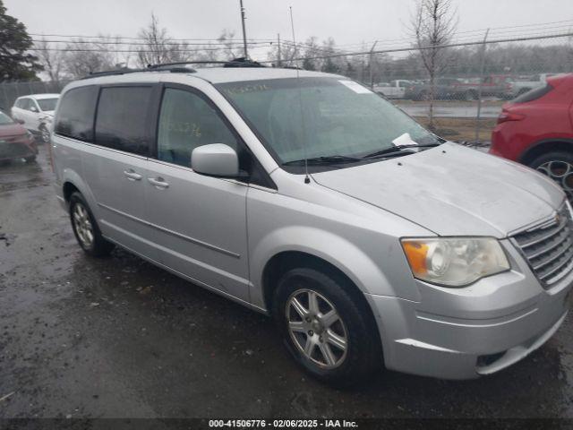  Salvage Chrysler Town & Country