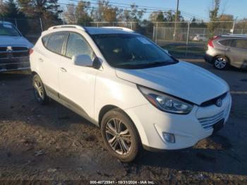  Salvage Hyundai TUCSON