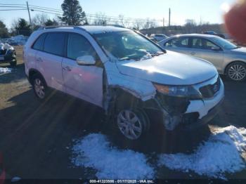  Salvage Kia Sorento