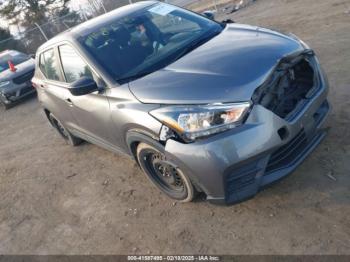  Salvage Nissan Kicks