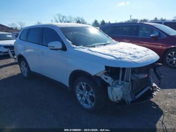  Salvage Mitsubishi Outlander