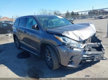  Salvage Toyota Highlander