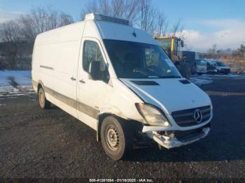  Salvage Mercedes-Benz Sprinter 2500