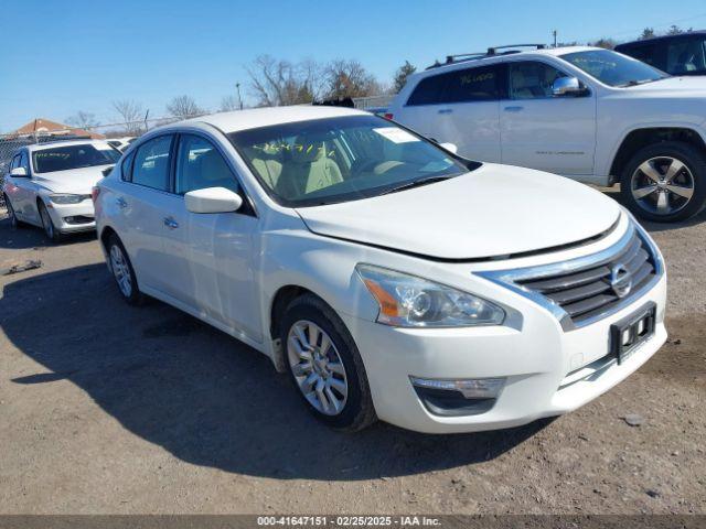  Salvage Nissan Altima