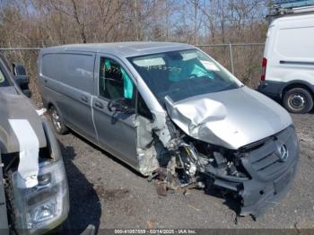  Salvage Mercedes-Benz Metris