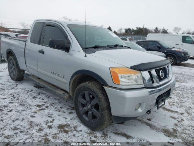  Salvage Nissan Titan