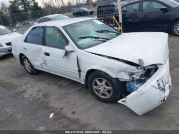  Salvage Toyota Camry