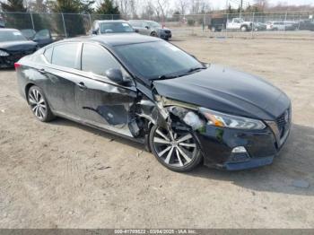  Salvage Nissan Altima
