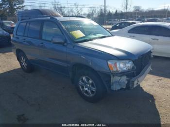  Salvage Toyota Highlander