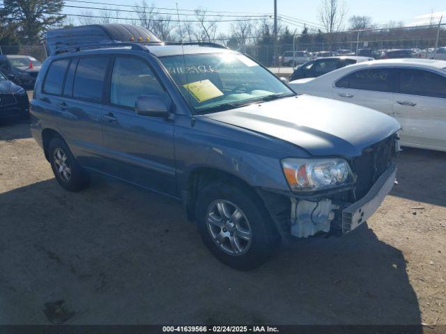  Salvage Toyota Highlander