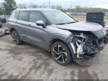  Salvage Mitsubishi Outlander