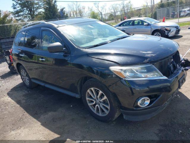 Salvage Nissan Pathfinder