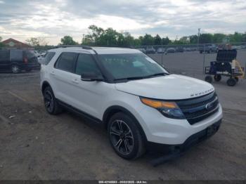  Salvage Ford Explorer