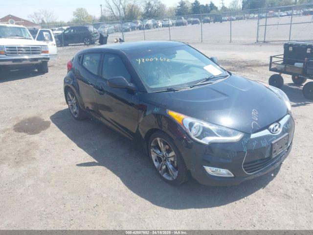  Salvage Hyundai VELOSTER