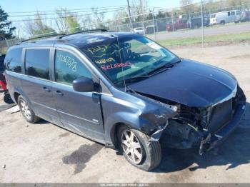  Salvage Chrysler Town & Country