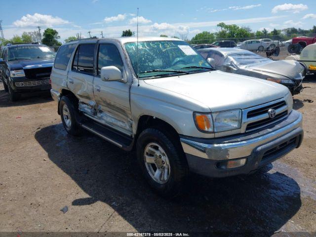  Salvage Toyota 4Runner