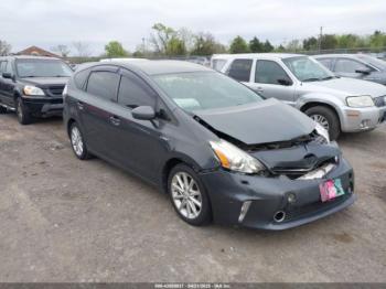  Salvage Toyota Prius v