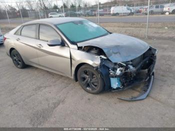  Salvage Hyundai ELANTRA