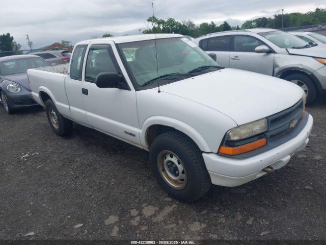  Salvage Chevrolet S-10