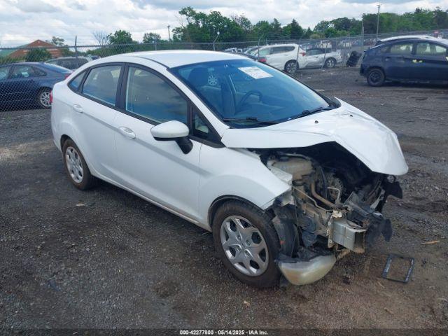  Salvage Ford Fiesta